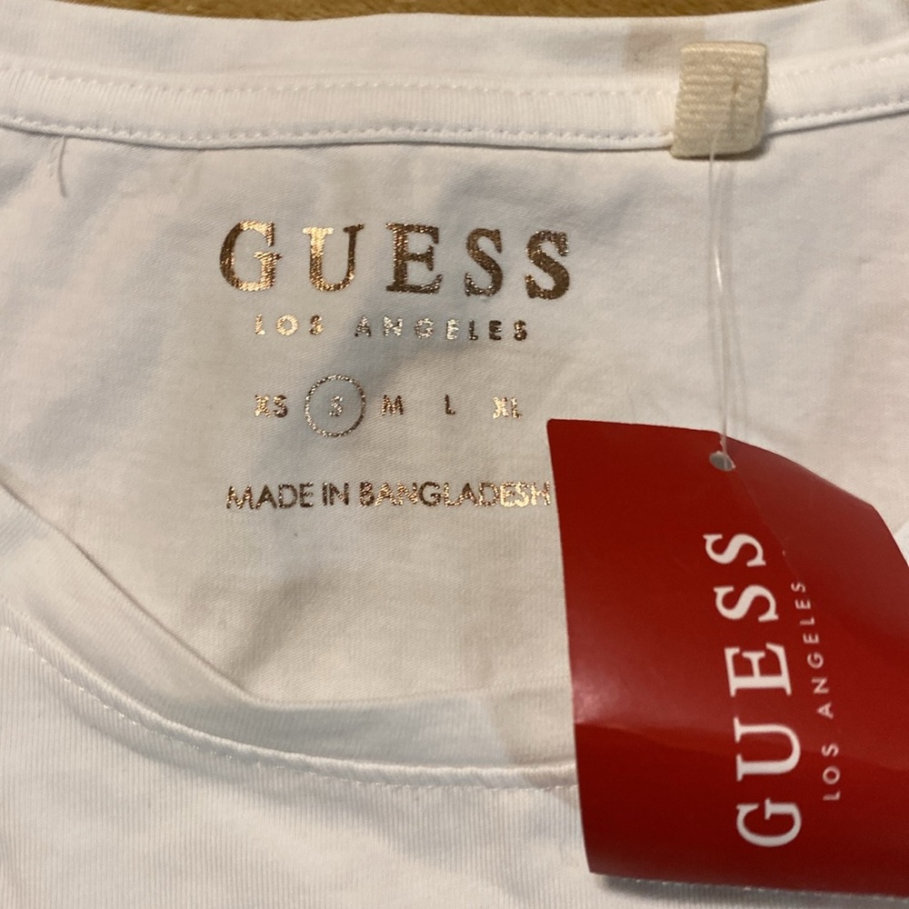 Guess t-shirt - Picture 3 of 3
